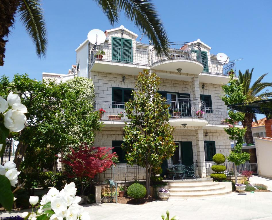 Anita Apartments Trogir Eksteriør billede