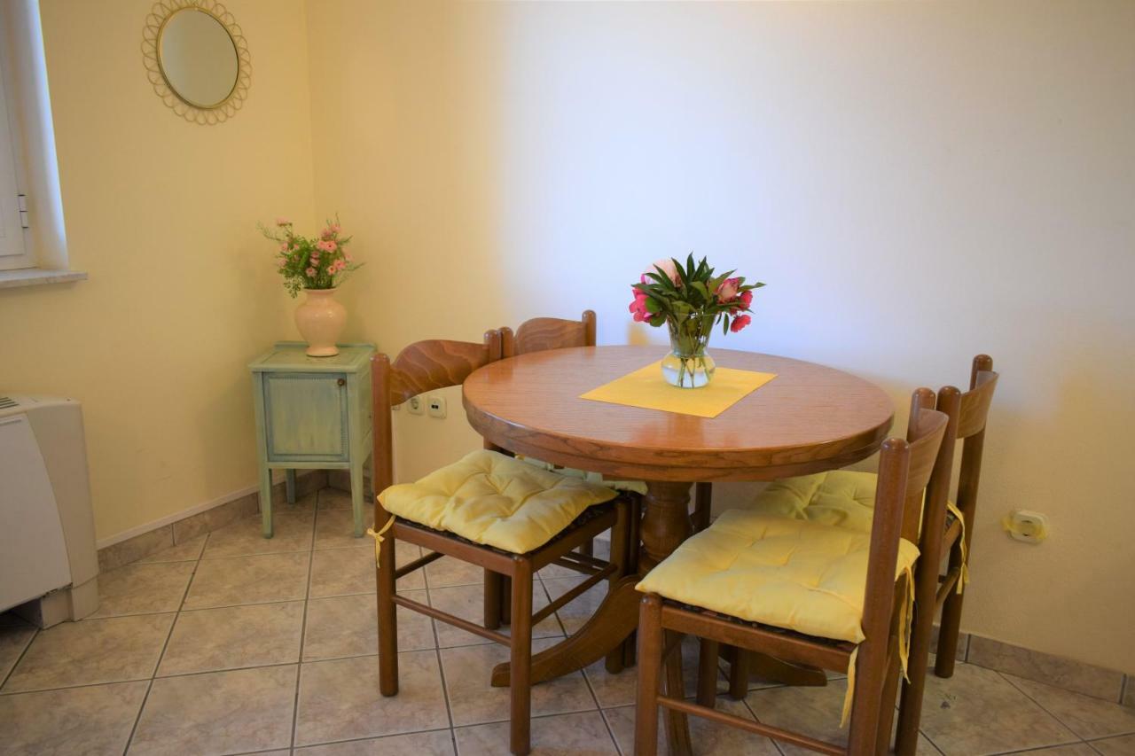 Anita Apartments Trogir Eksteriør billede