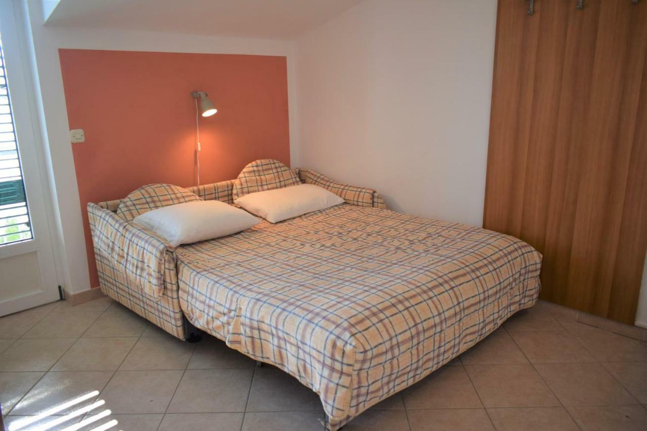 Anita Apartments Trogir Eksteriør billede